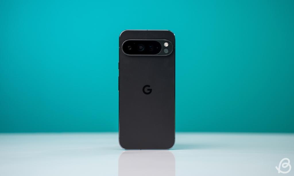 esitys Google Pixel 9 Pro XL:n takapuolelta