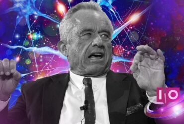 RFK Jr. myöntää käyttäneensä DMT:tä, mutta väittää, että "aivomato" ei ole todellinen